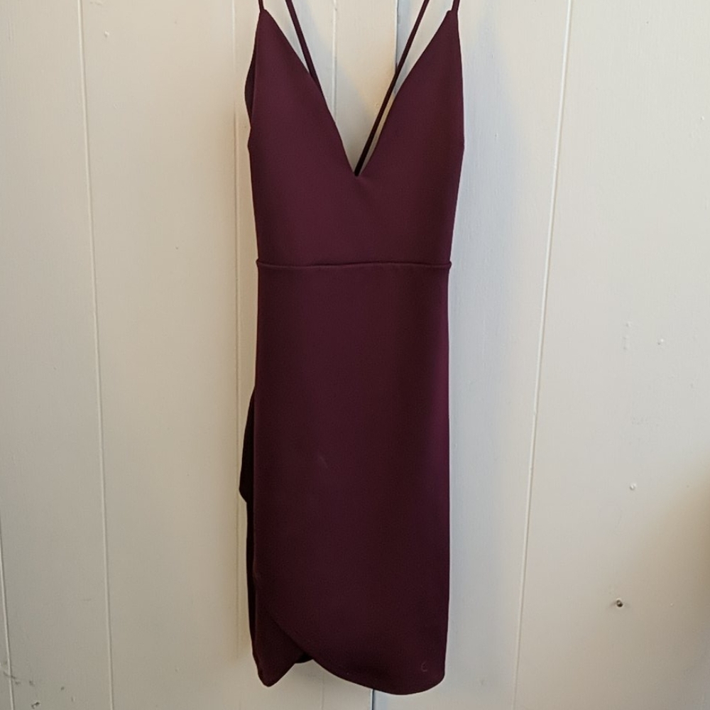 Tight maroon dress